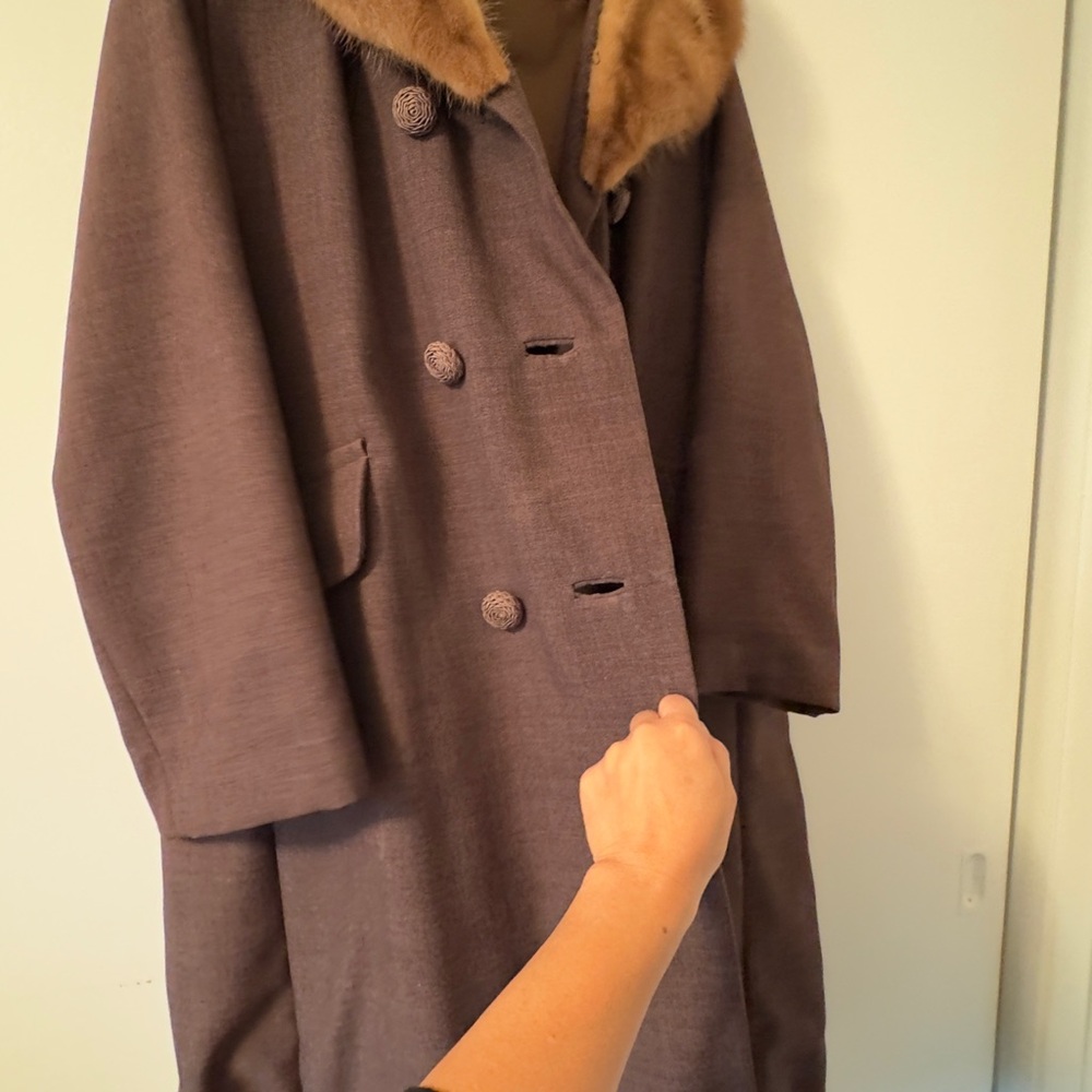 Elegant Brown Women's Coat Vintage